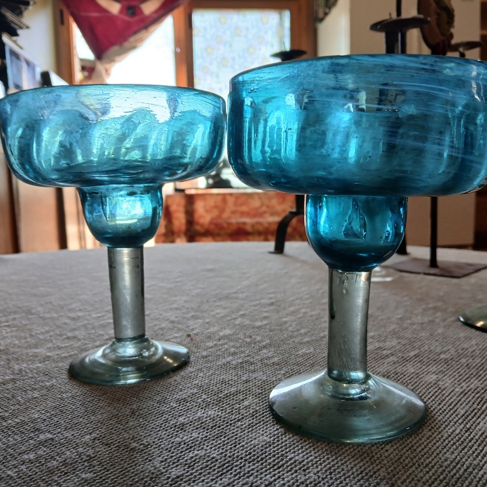 Blue bubble glass margarita glasses set